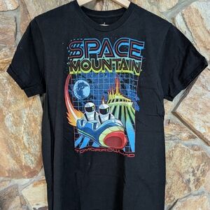 ✨ Disney Parks Space Mountain Tee M | Black Graphic T-Shirt